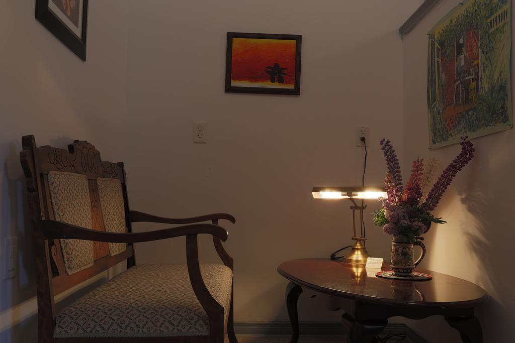 Meems Elliston B&B Dış mekan fotoğraf