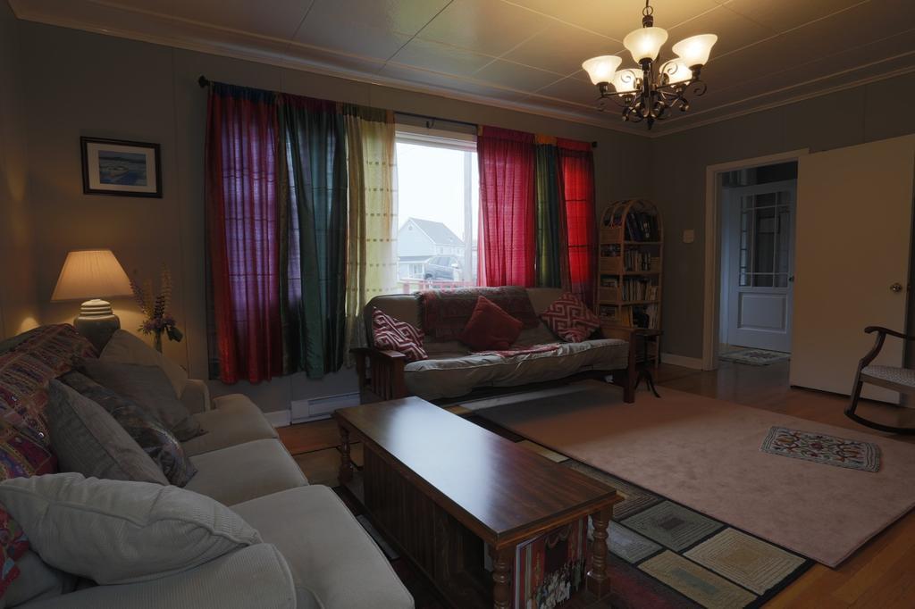 Meems Elliston B&B Dış mekan fotoğraf