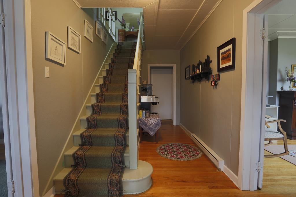 Meems Elliston B&B Dış mekan fotoğraf